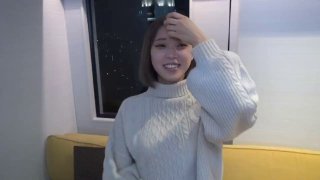 眼镜男分亨女友3p